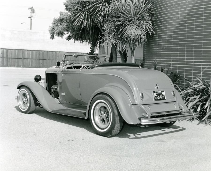  Ford Roadster Full Fendered Hot Rod 1932 года  (фото 2 из 4)